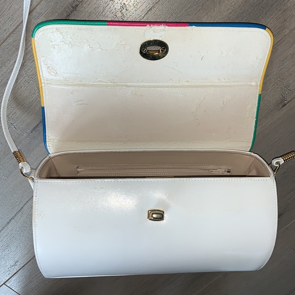 RO-EL Vintage White Structured TurnLock Bag - Picture 6 of 11